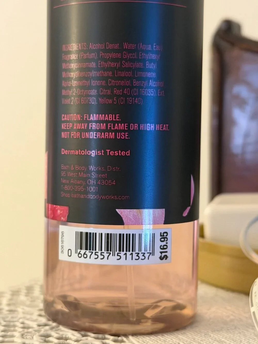 Bath and Body Works - Pink Lily & Bamboo (8 oz)